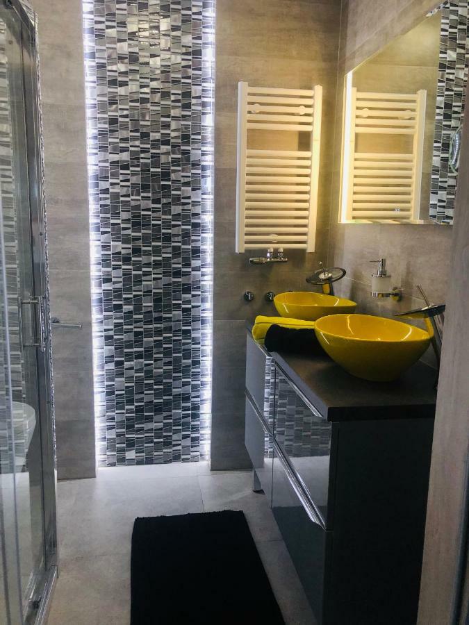 Apartament Elegance Yellow Rewal Exteriör bild