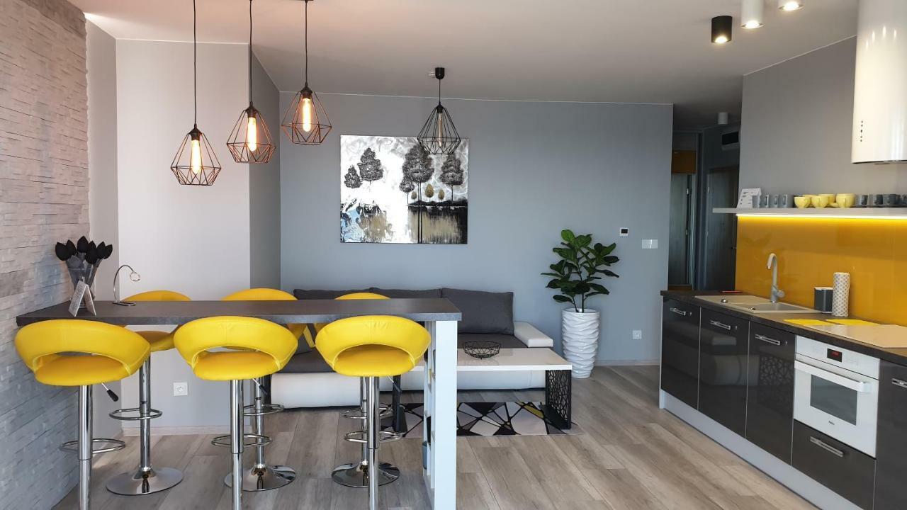 Apartament Elegance Yellow Rewal Exteriör bild